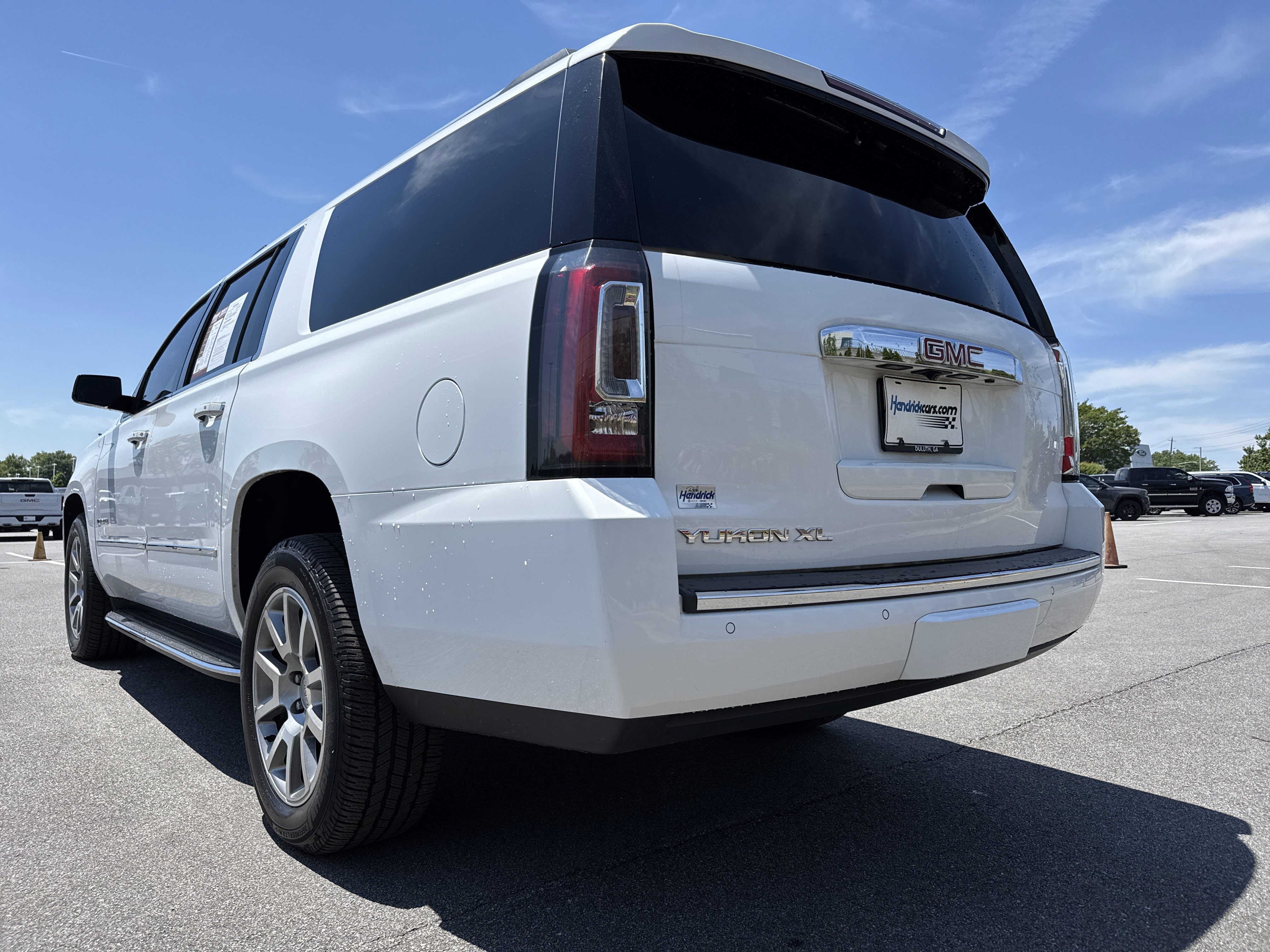 Used 2018 GMC Yukon XL Denali RWD image 8