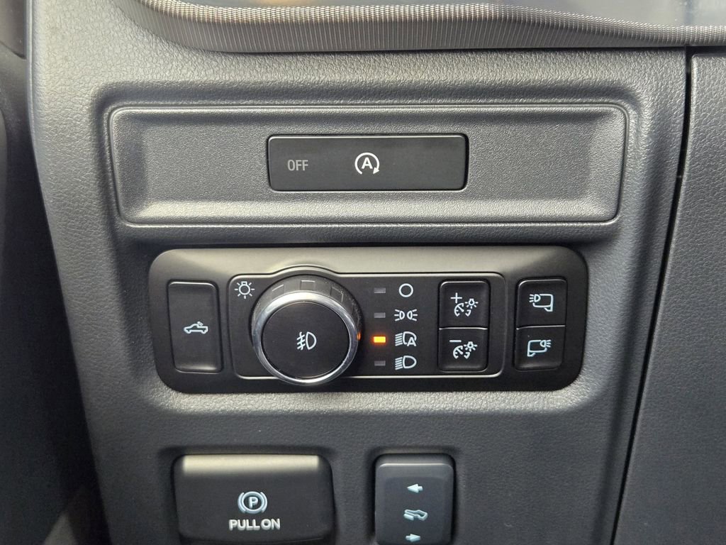 Used 2025 Ford F150 Lariat w/ Equipment Group 501A Mid image 21