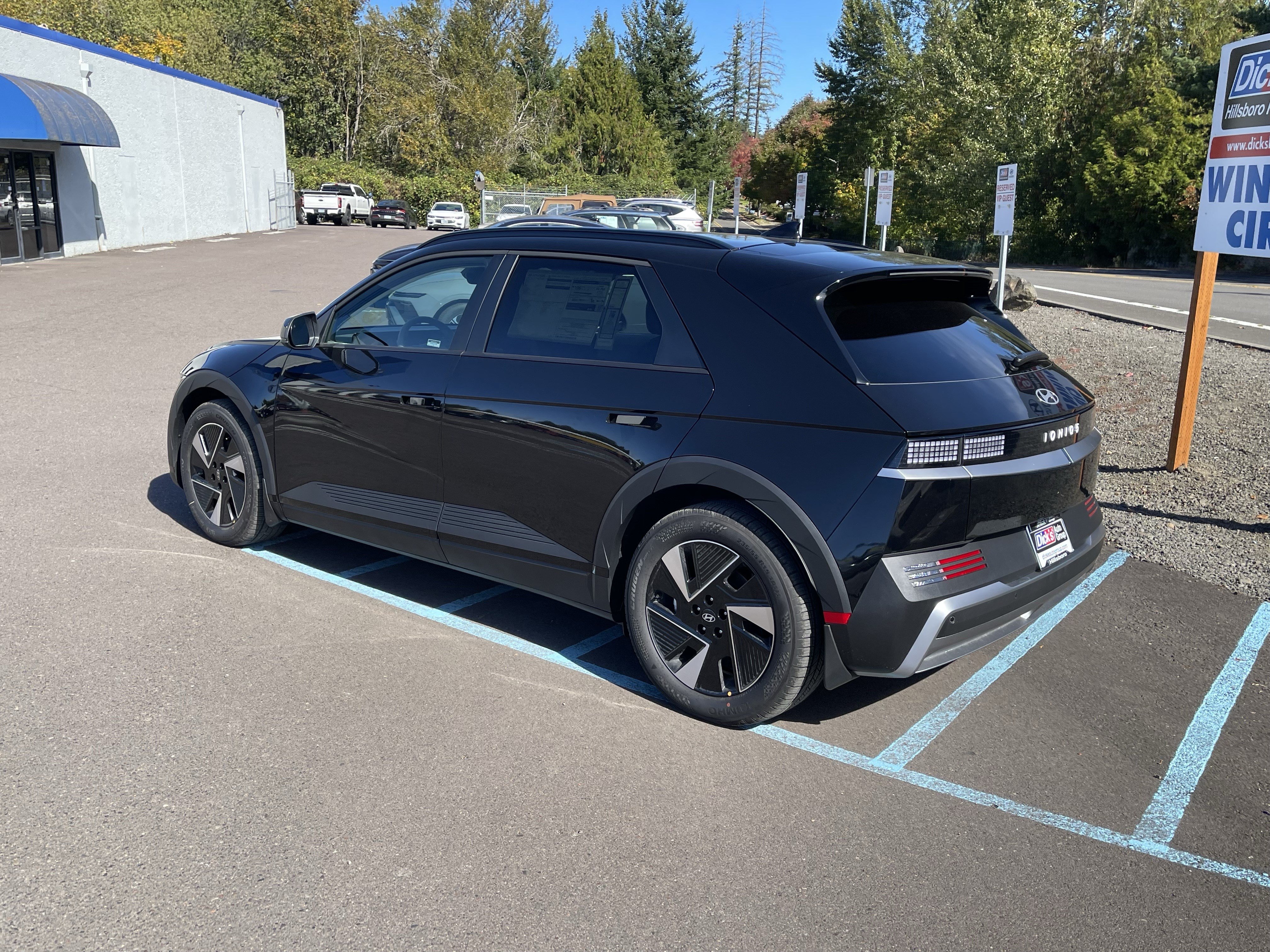 New 2027 Hyundai Ioniq 5 SEL AWD/4WD image 3
