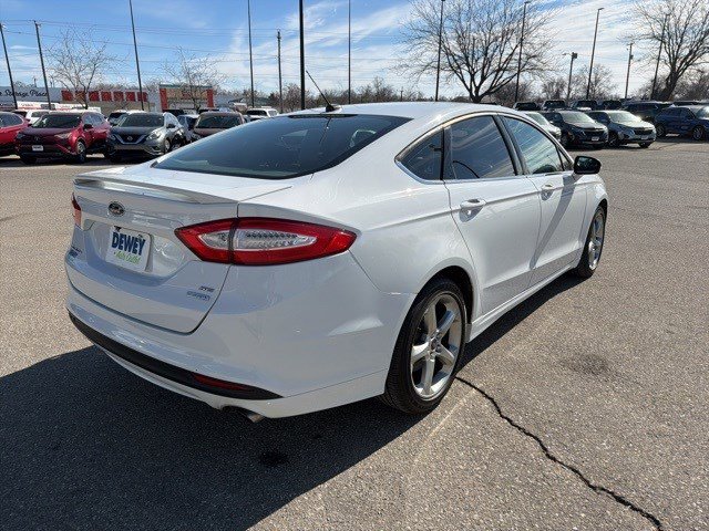 Used 2014 Ford Fusion SE image 5