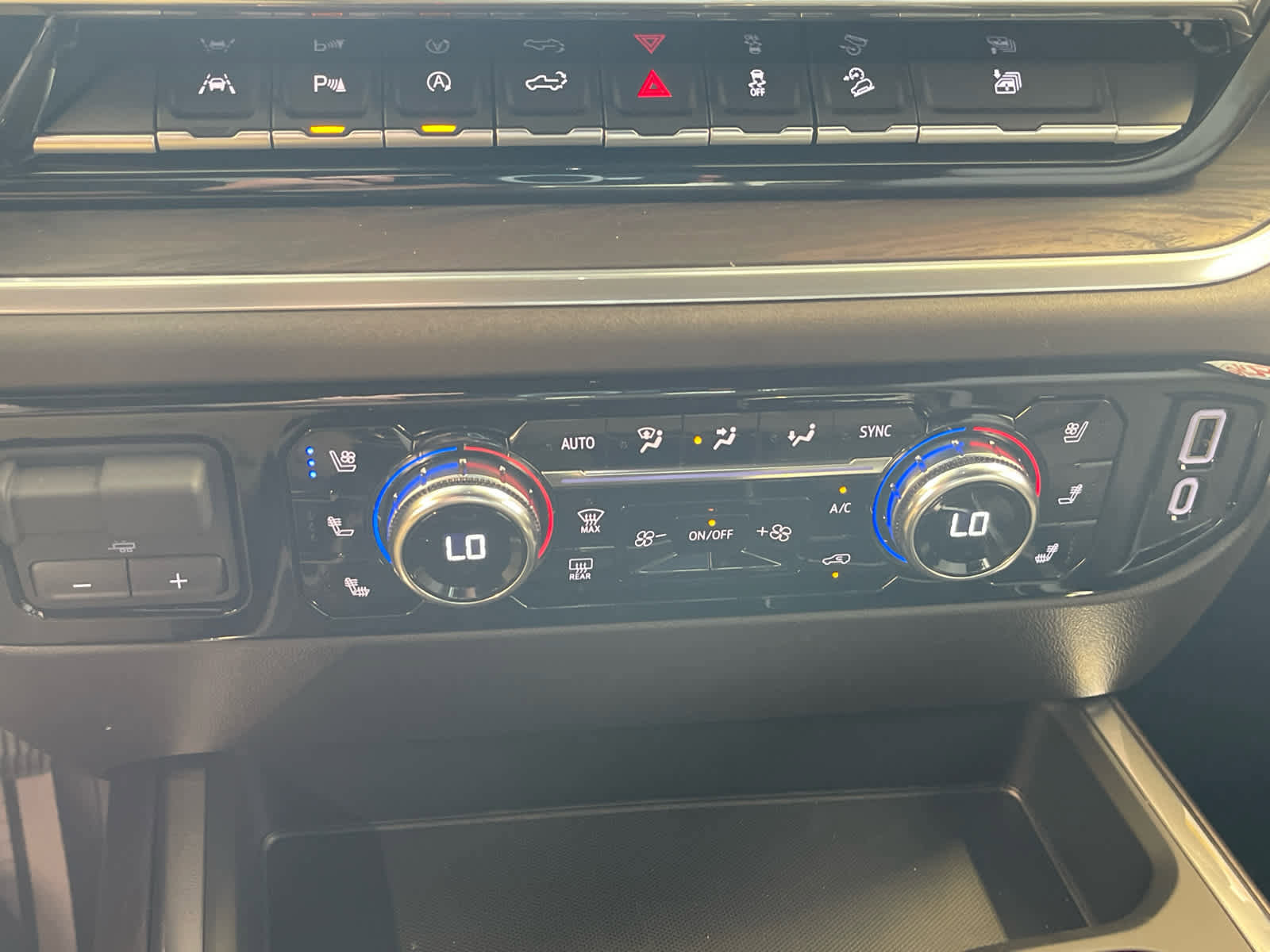 New 2026 GMC Sierra 1500 SLT w/ SLT Premium Plus Package image 53