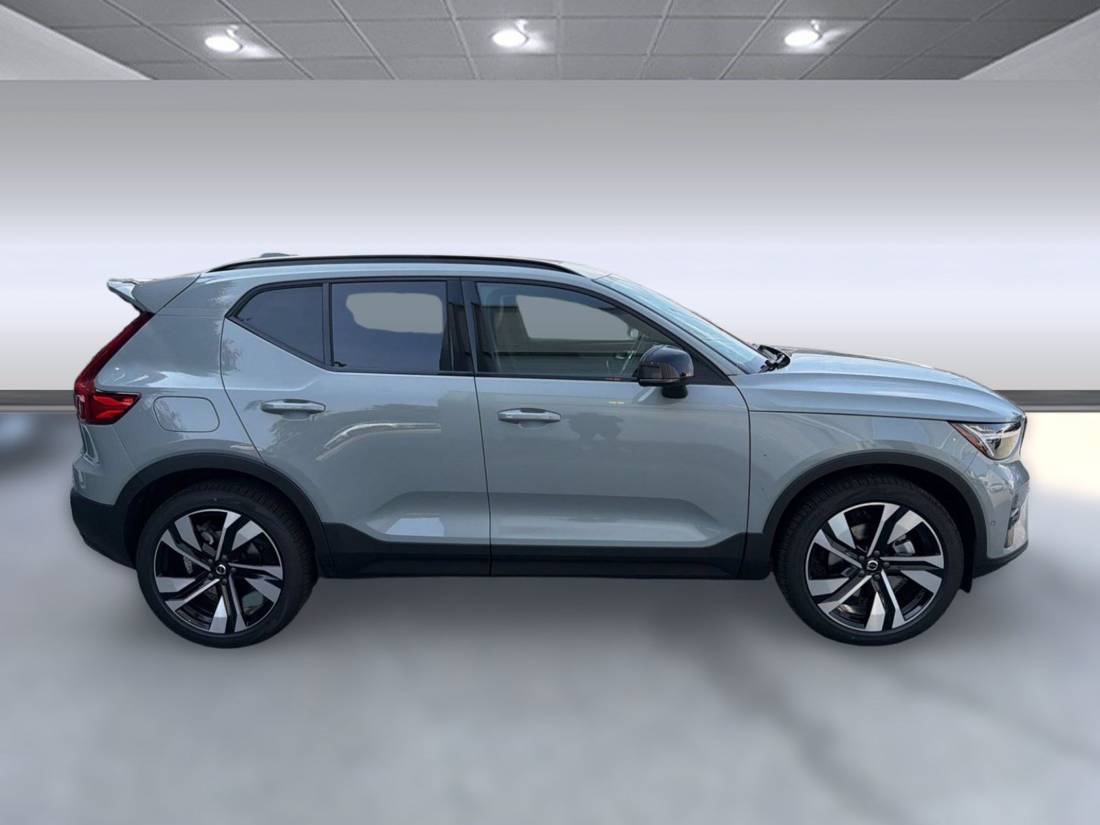 New 2026 Volvo XC40 B5 Ultra w/ Protection Package Premier AWD/4WD image 8
