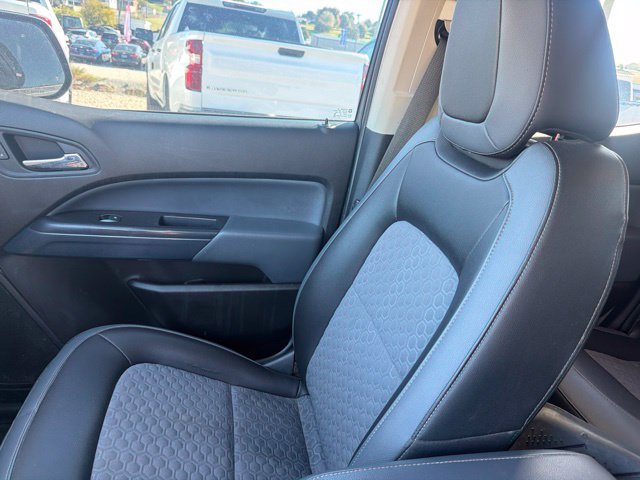 Used 2020 Chevrolet Colorado Z71 w/ Z71 Midnight Edition AWD/4WD image 22