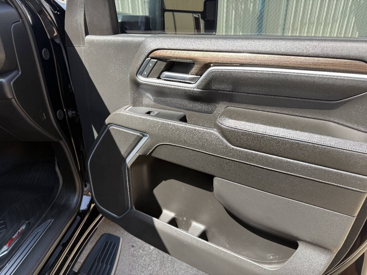 Used 2024 Chevrolet Silverado 2500 LT AWD/4WD image 24