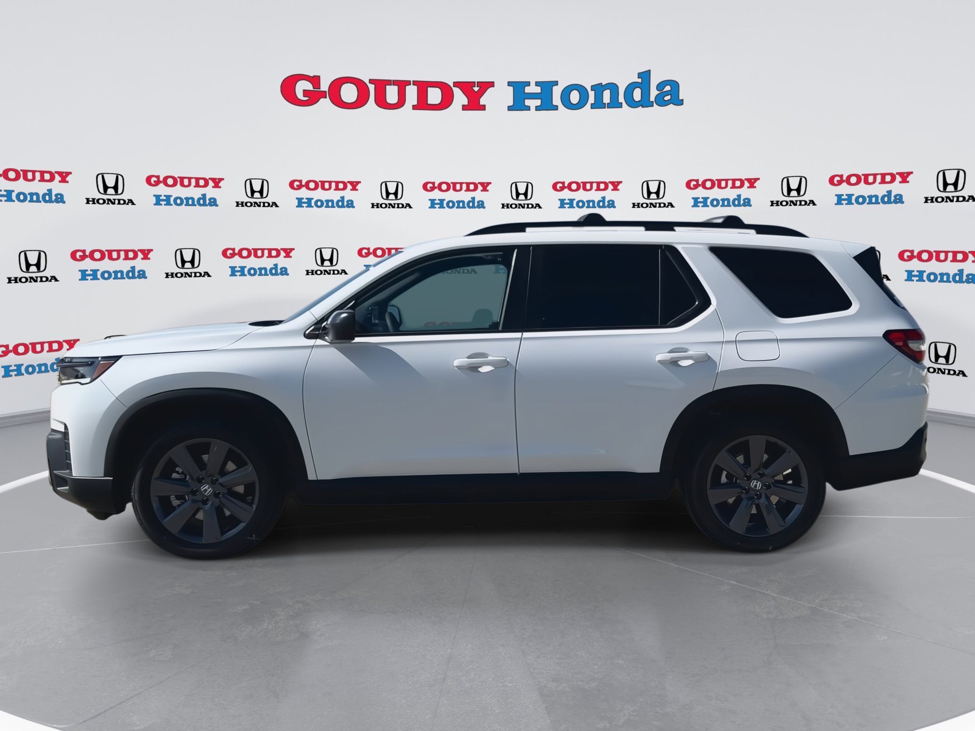 New 2026 Honda Pilot Sport image 5