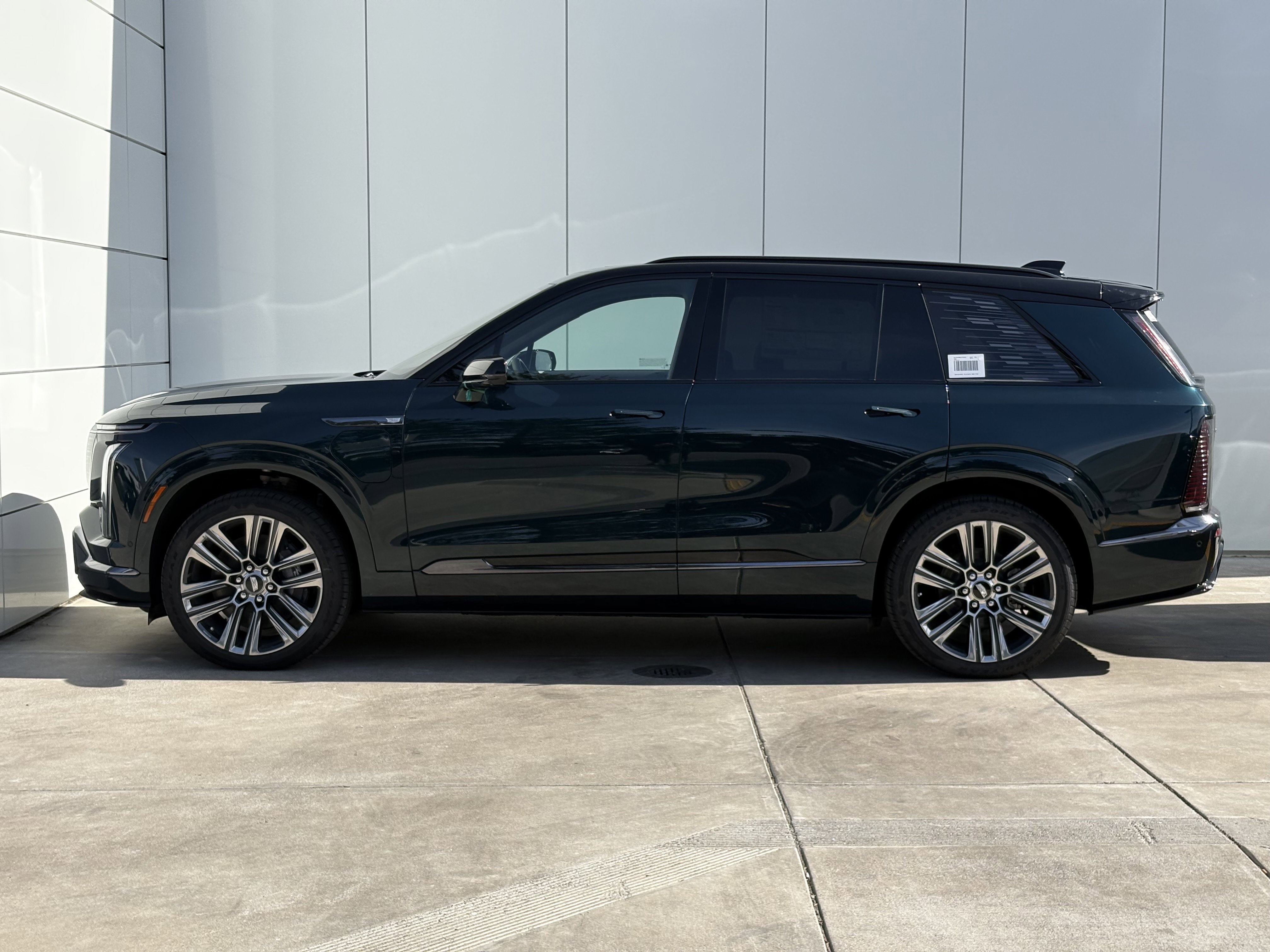 New 2026 Cadillac Vistiq Platinum image 4