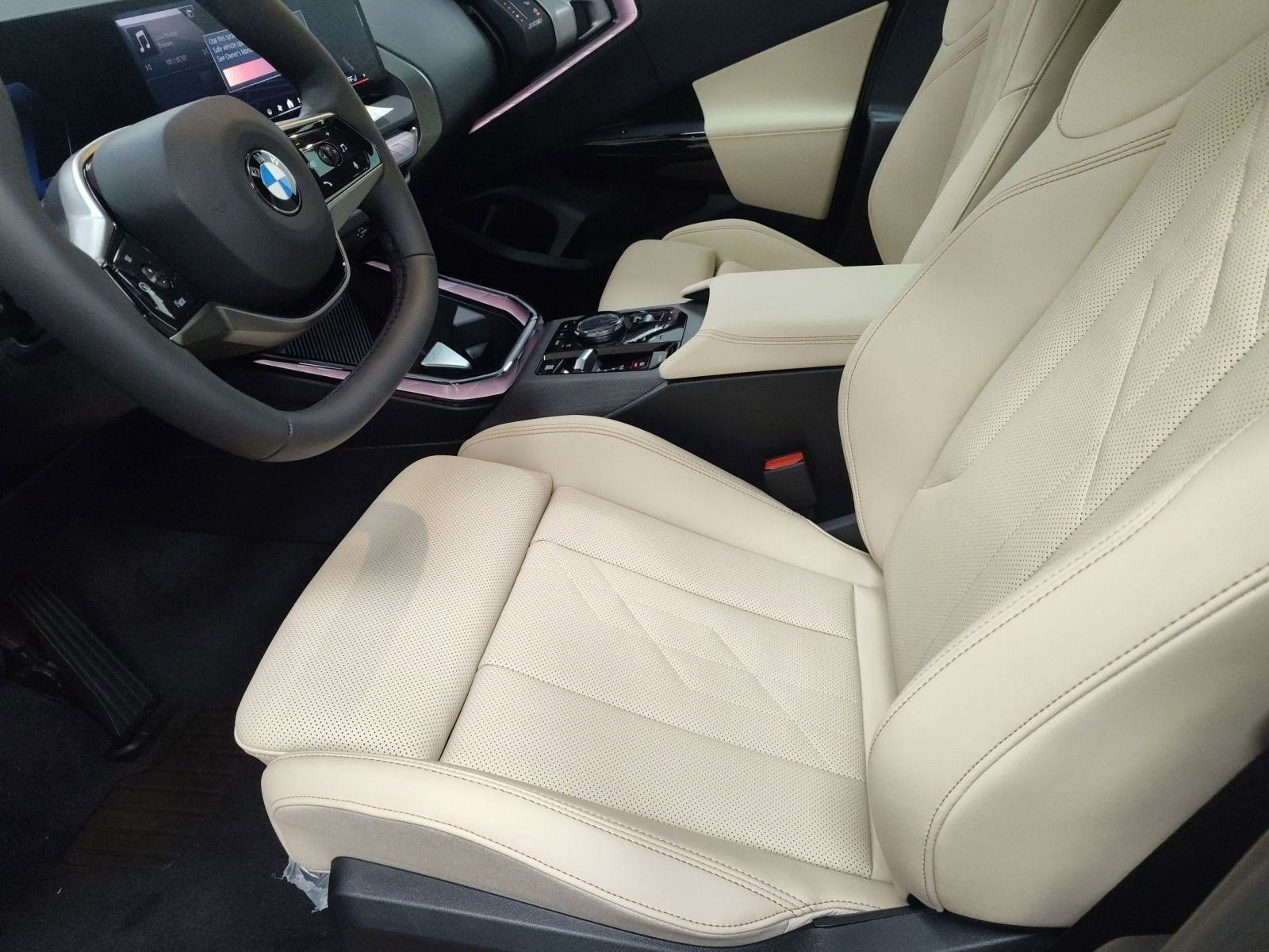 Used 2026 BMW X3 xDrive30 w/ Premium Package image 5