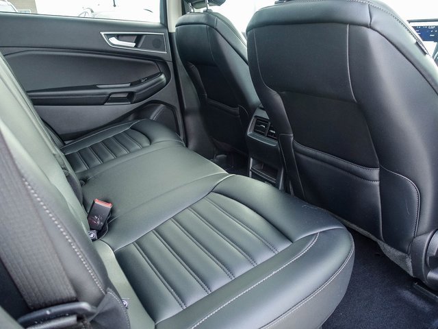 Used 2024 Ford Edge SEL w/ Convenience Package image 14