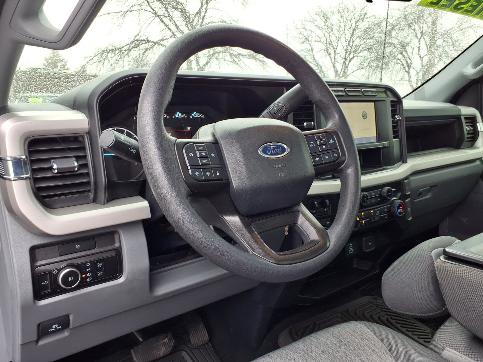 Used 2023 Ford F250 XL w/ STX Appearance Package image 4