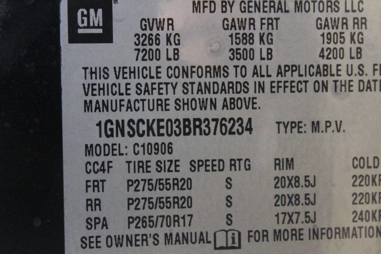 Used 2011 Chevrolet Suburban LTZ RWD image 9