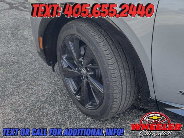 Used 2025 Buick Envision Sport Touring image 27