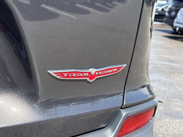 Used 2019 Jeep Cherokee Trailhawk w/ Comfort/Convenience Group image 5