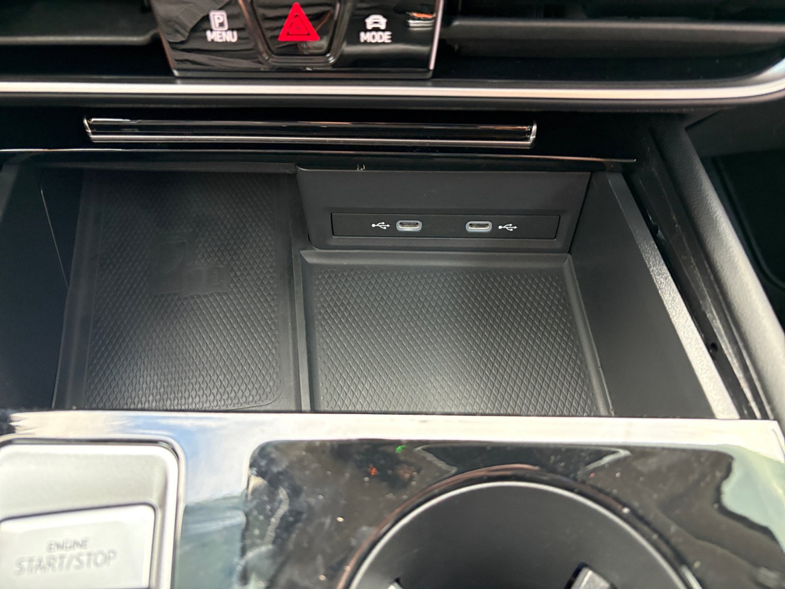 Certified 2024 Volkswagen Atlas Peak Edition SE AWD/4WD image 19