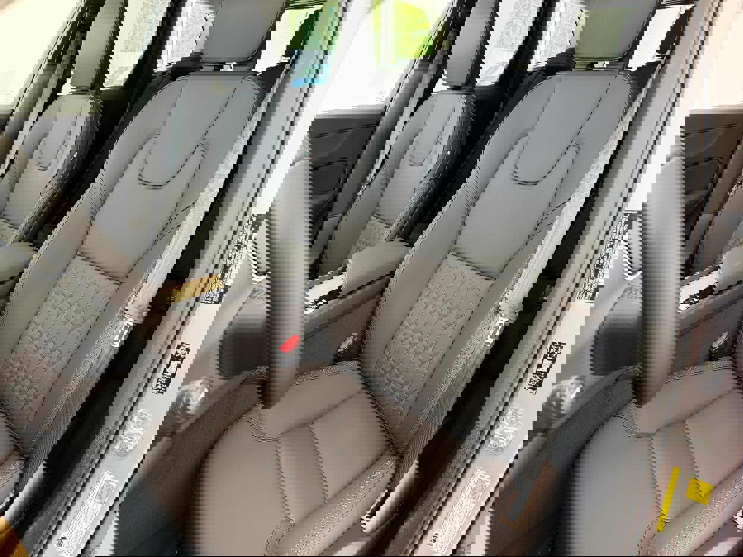 New 2026 Volvo XC60 B5 Plus w/ Protection Package Premier image 15