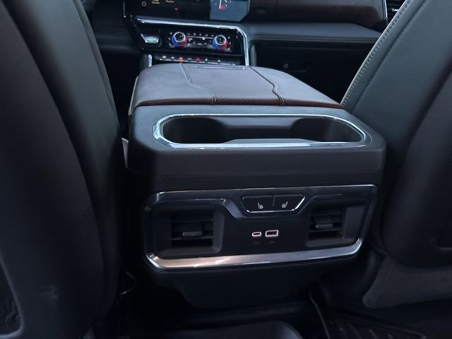 Used 2024 GMC Sierra 2500 Denali Ultimate image 32