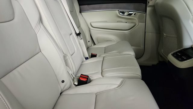 New 2026 Volvo XC90 B6 Ultra w/ Protection Package AWD/4WD image 36