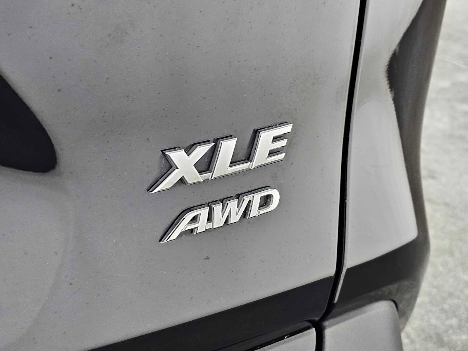 Used 2024 Toyota RAV4 XLE w/ Convenience Package image 13