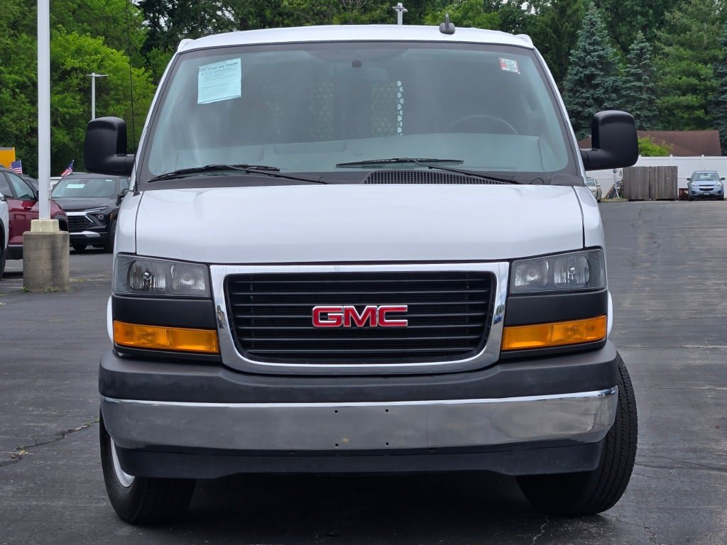 Certified 2024 GMC Savana 2500 w/ Driver Convenience Package RWD image 4