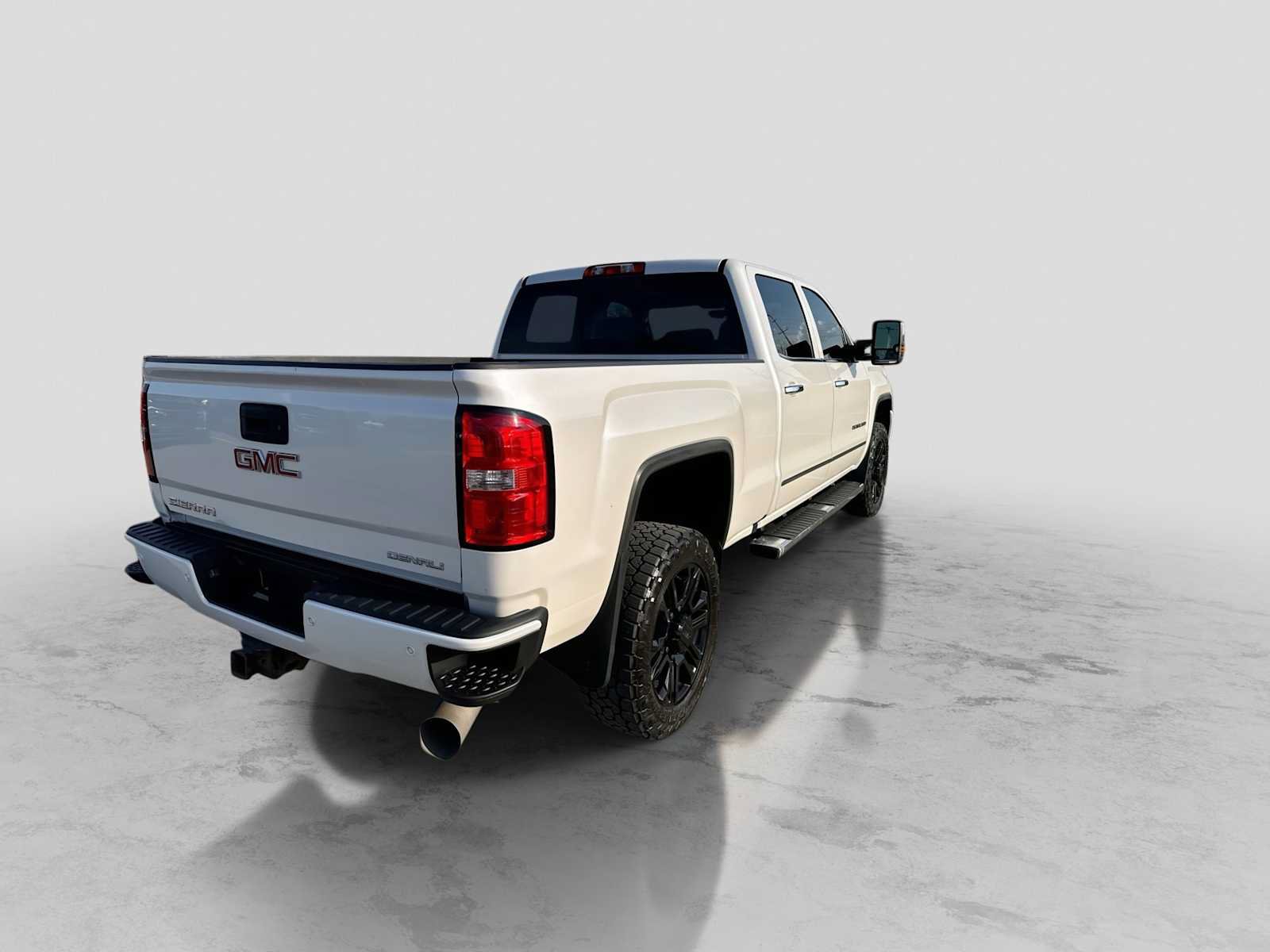 Used 2019 GMC Sierra 2500 Denali AWD/4WD image 6