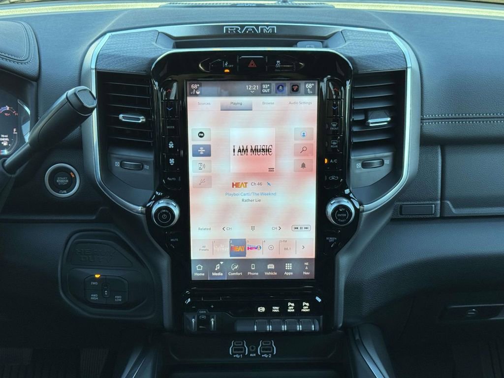 New 2026 RAM 3500 Laramie w/ Towing Technology Group image 16