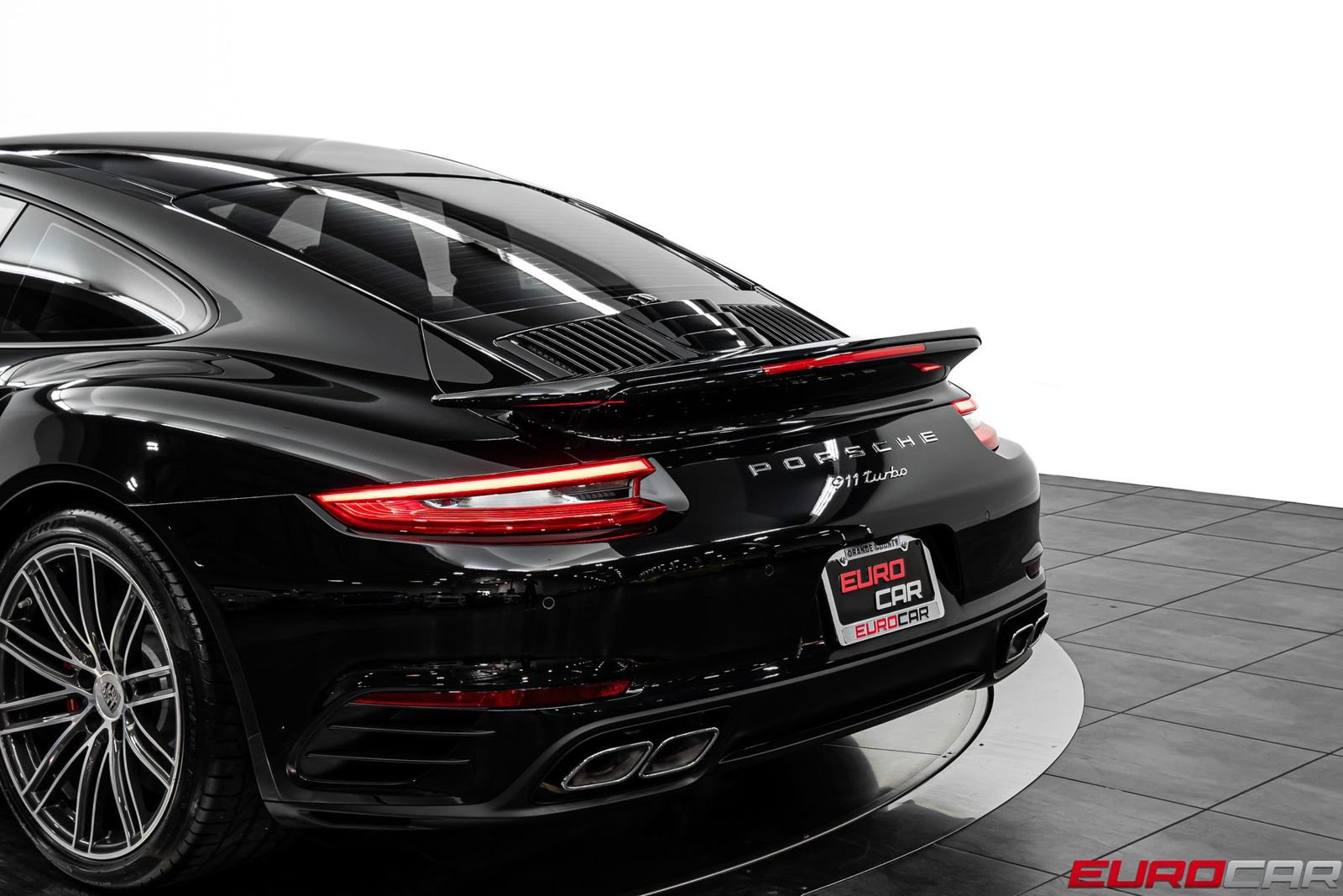 Used 2017 Porsche 911 Turbo AWD/4WD image 17