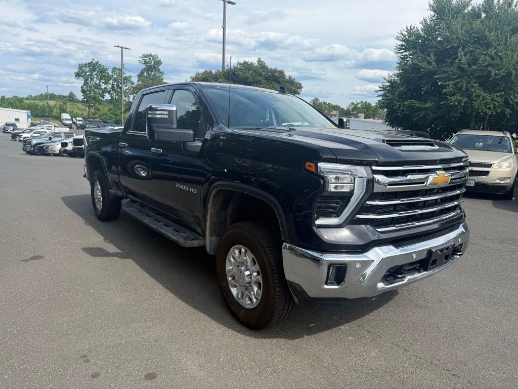 Used 2024 Chevrolet Silverado 2500 LTZ w/ LTZ Convenience Package AWD/4WD image 21