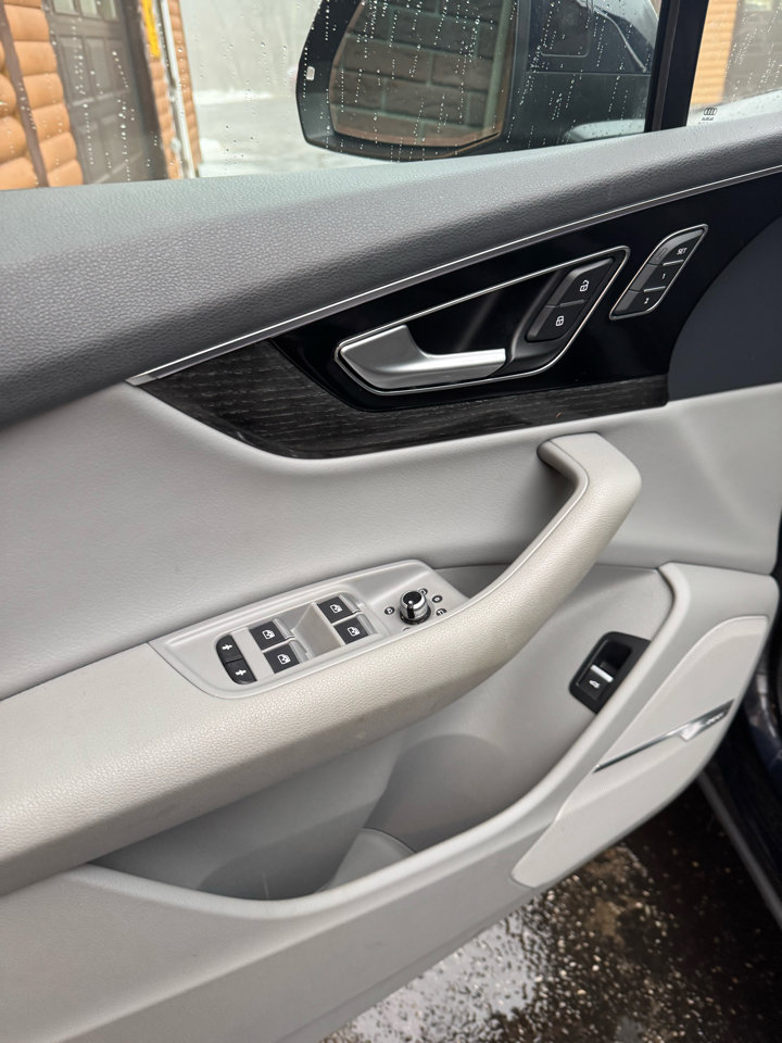 Used 2018 Audi Q7 3.0T Premium Plus w/ Premium Plus Package image 6
