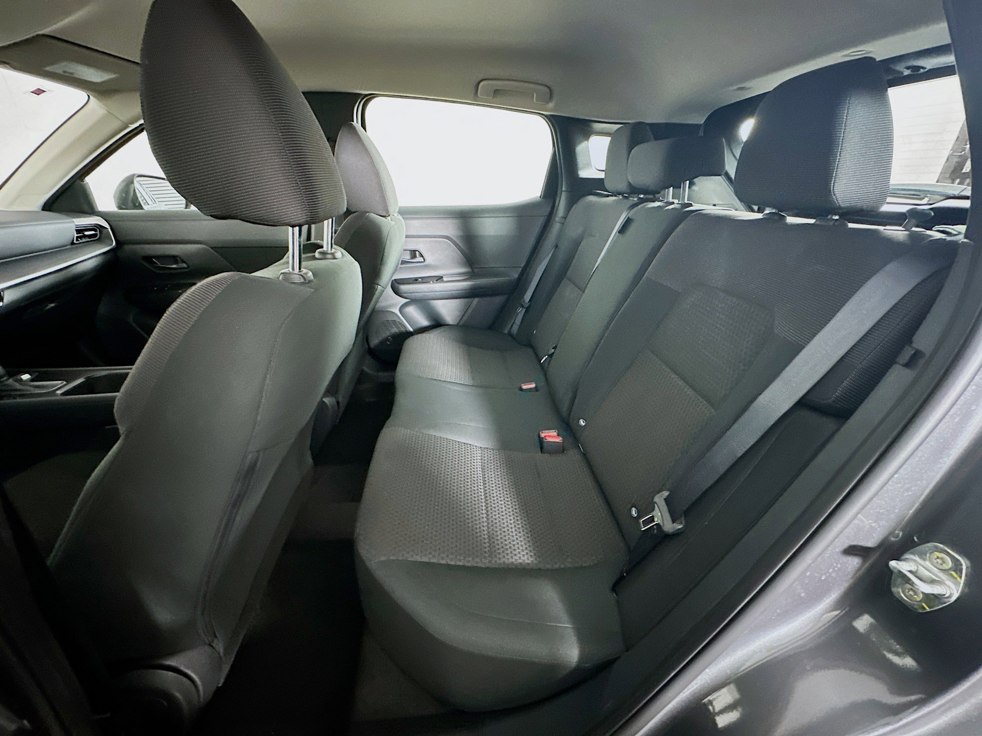 Used 2025 Nissan Kicks S image 25