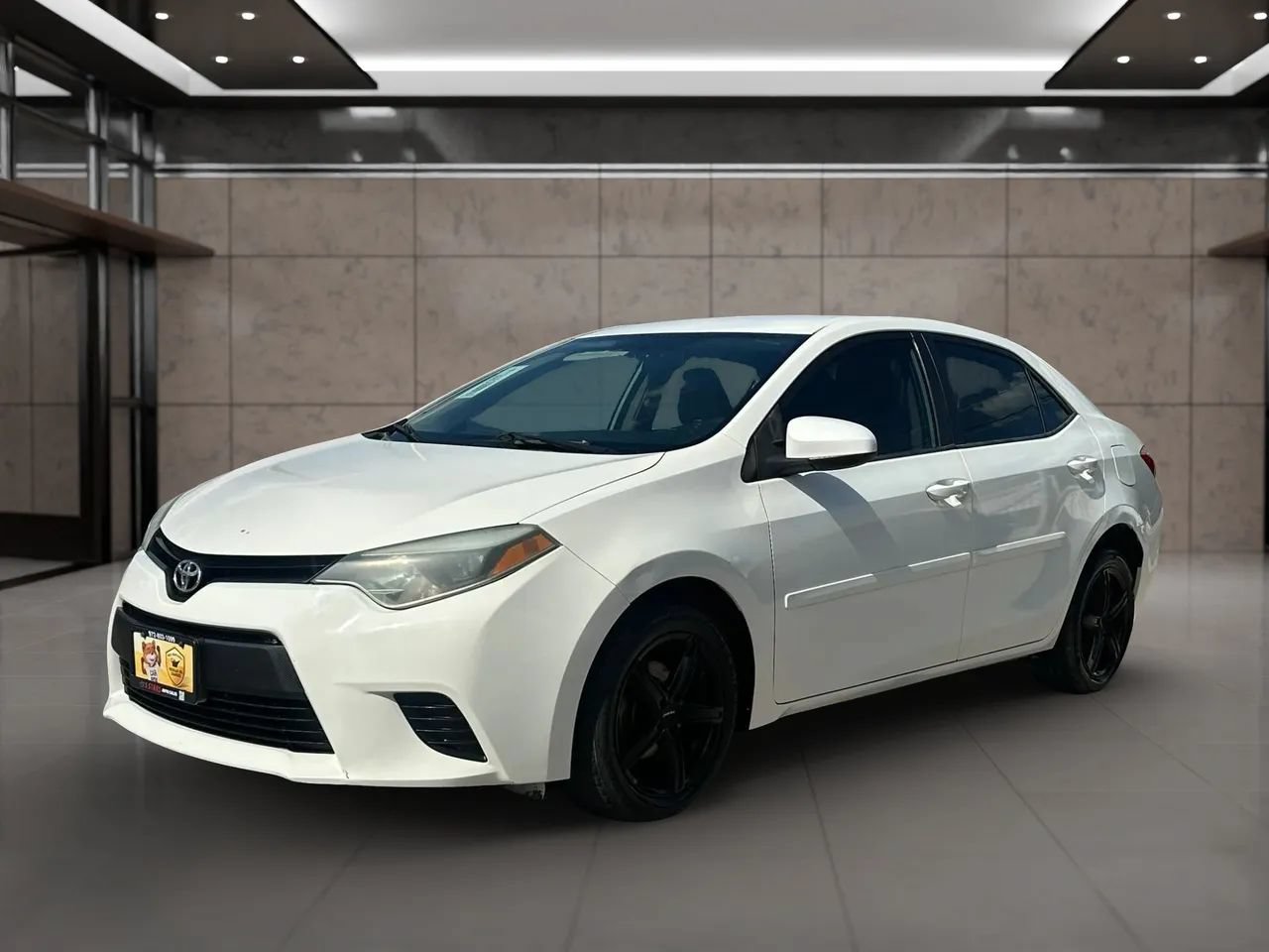 Used 2014 Toyota Corolla LE FWD image 2