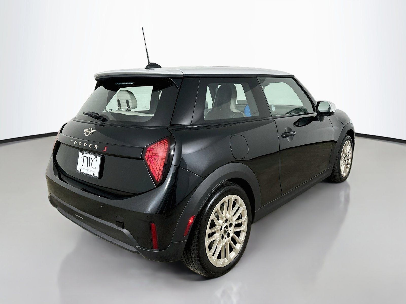 Certified 2026 MINI Cooper S FWD image 5