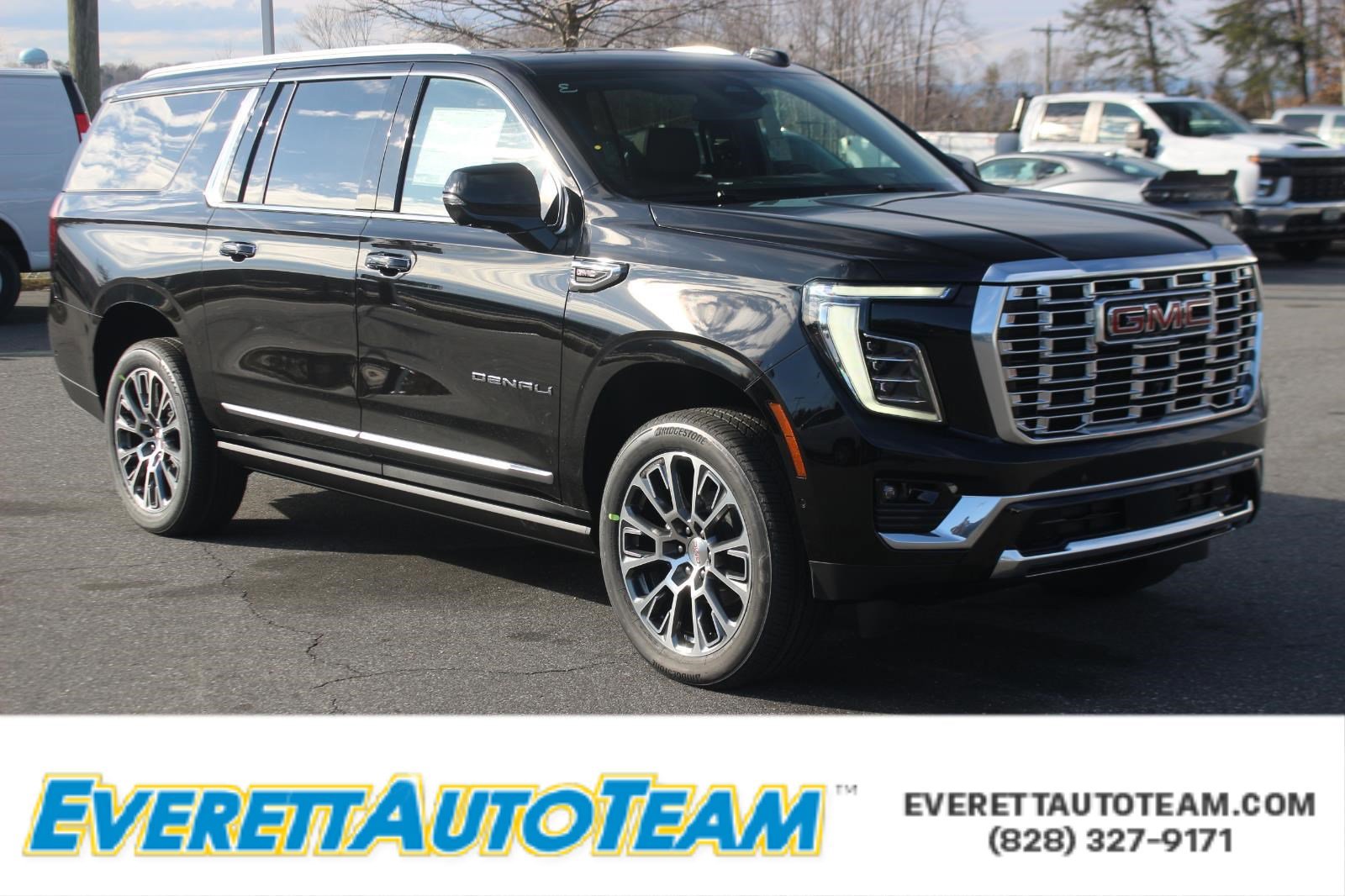 New 2026 GMC Yukon XL Denali w/ Sun & Power Step Package