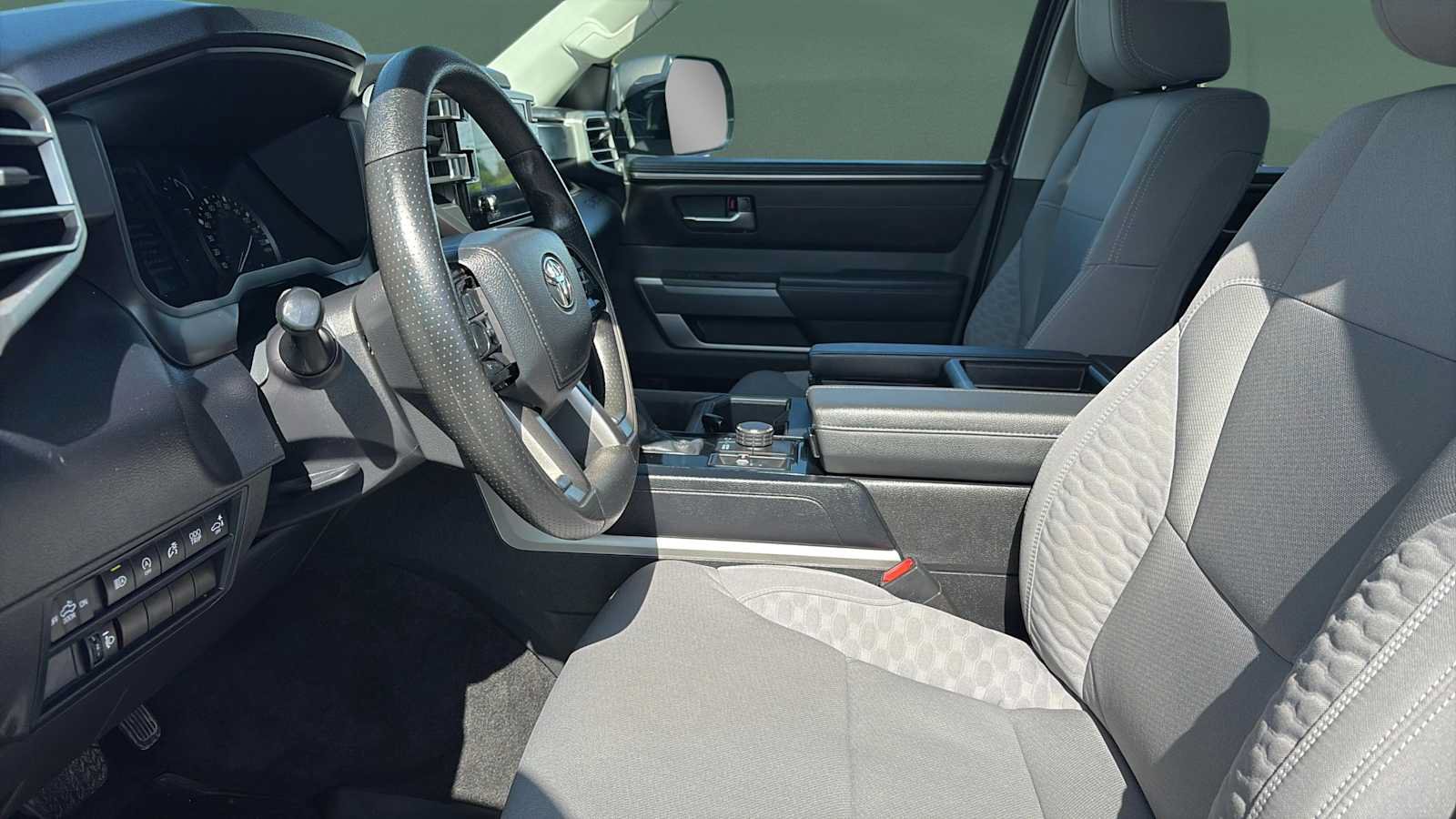 Used 2024 Toyota Tundra SR5 w/ SR5 Convenience Package AWD/4WD image 25