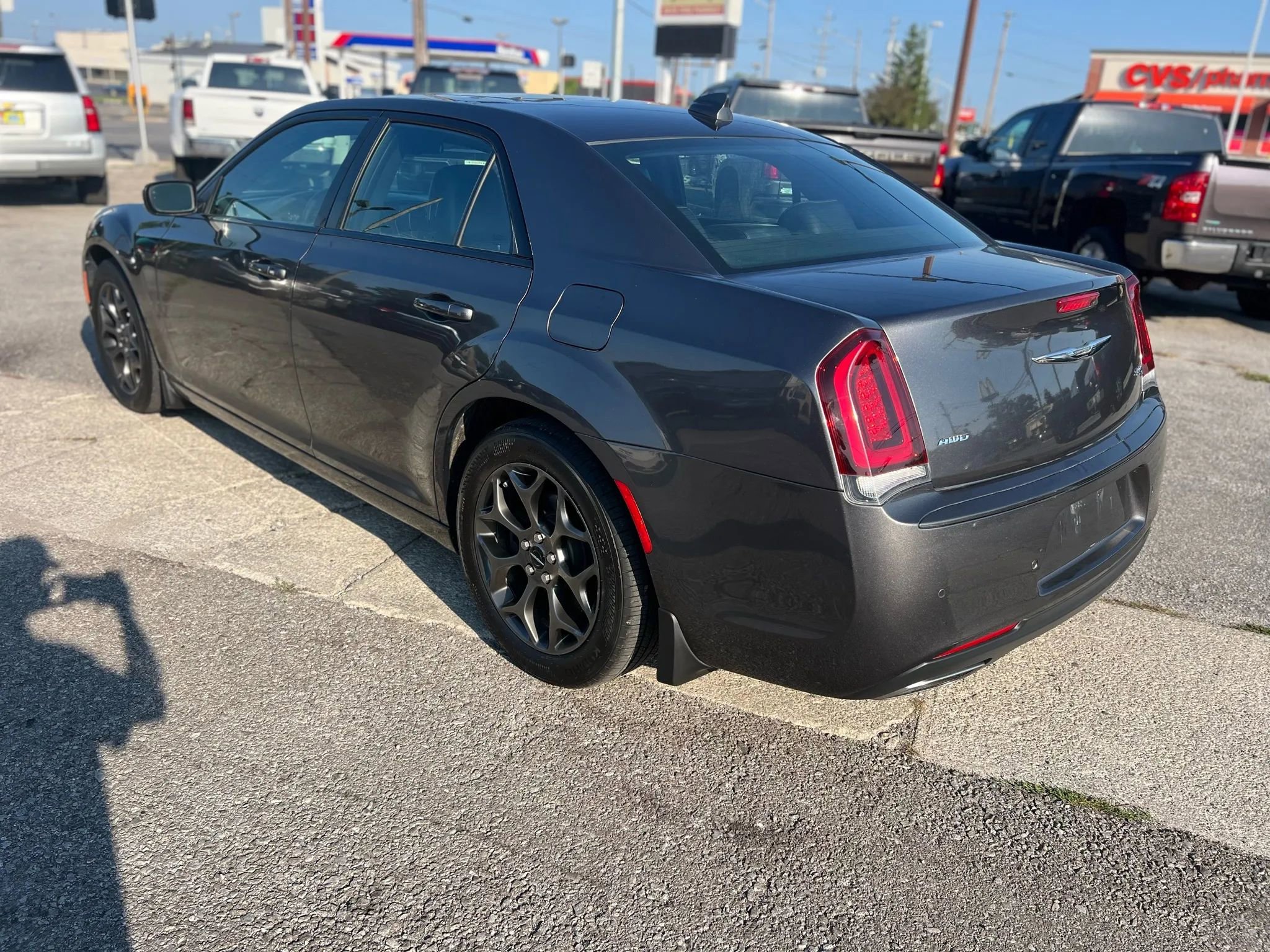 Used 2018 Chrysler 300 S w/ 300S Premium Group image 3
