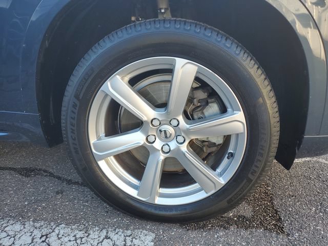 Used 2021 Volvo XC90 T6 Momentum w/ Climate Package AWD/4WD image 5