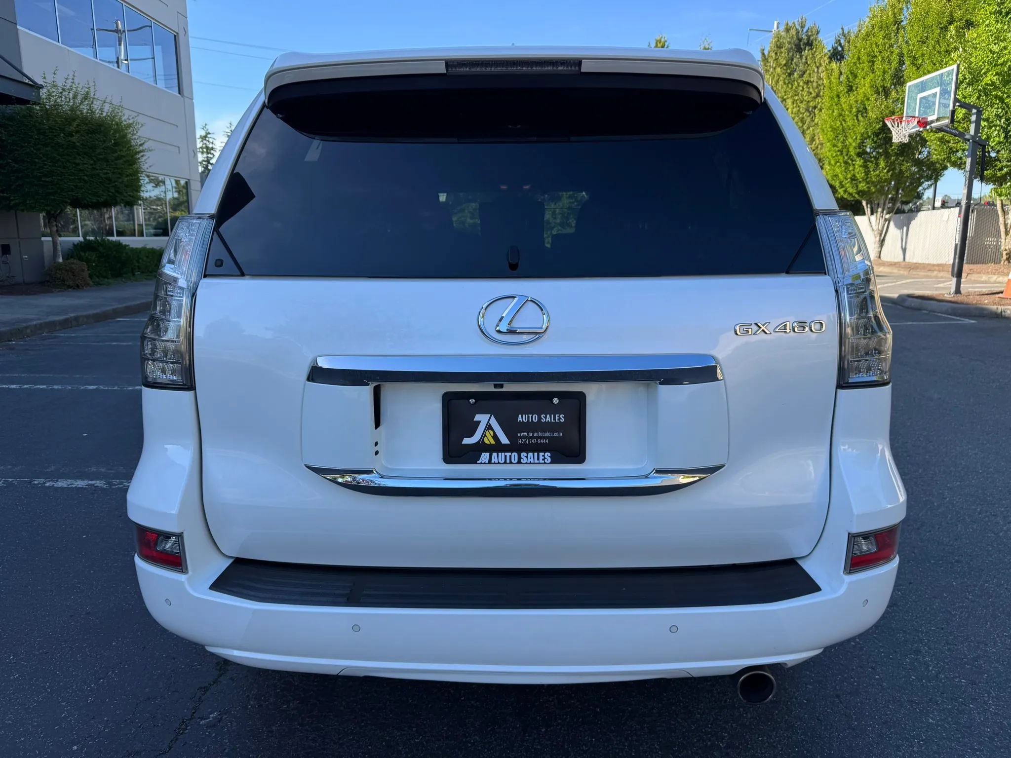 Used 2016 Lexus GX 460 w/ Premium Package AWD/4WD image 9
