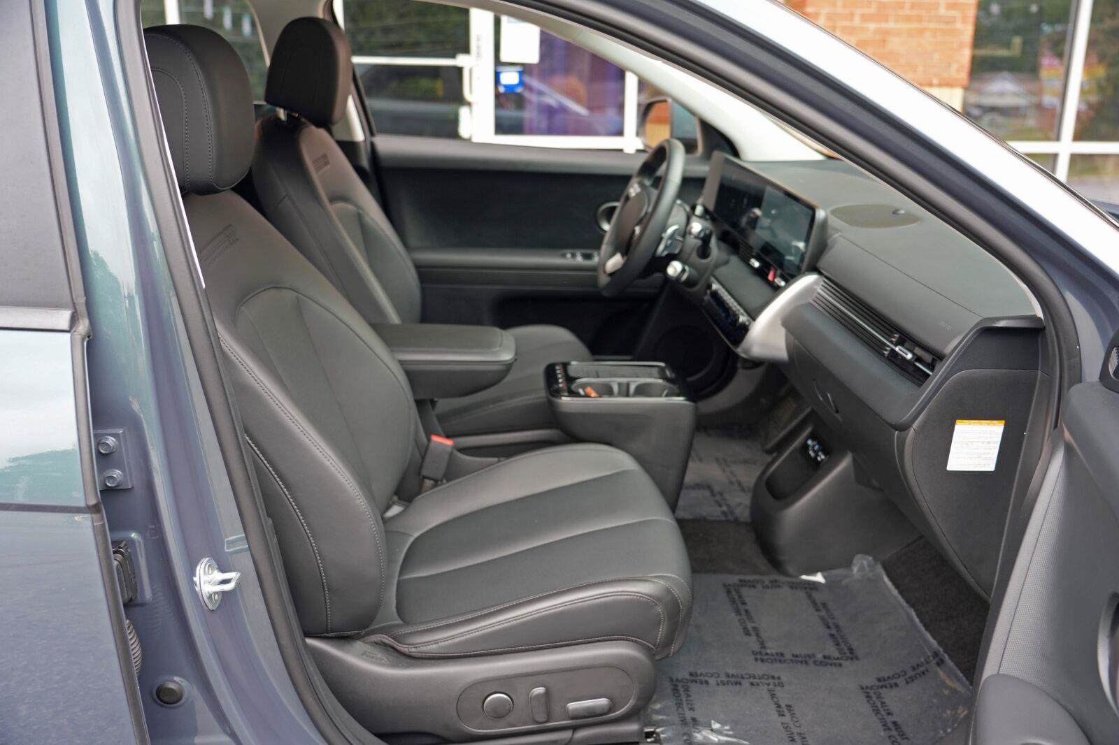 Used 2025 Hyundai Ioniq 5 SEL RWD image 15