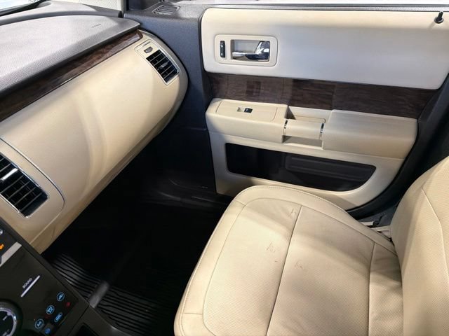 Used 2018 Ford Flex Limited w/ Equipment Group 301A AWD/4WD image 22