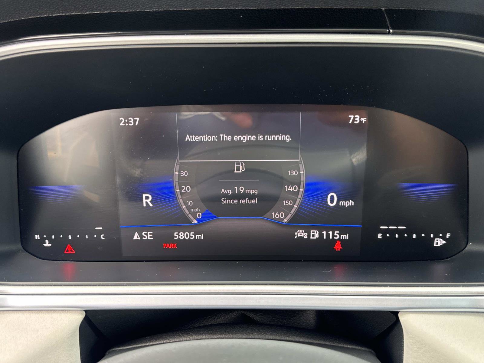 Used 2025 Volkswagen Taos SE w/ Panoramic Sunroof Package FWD image 26