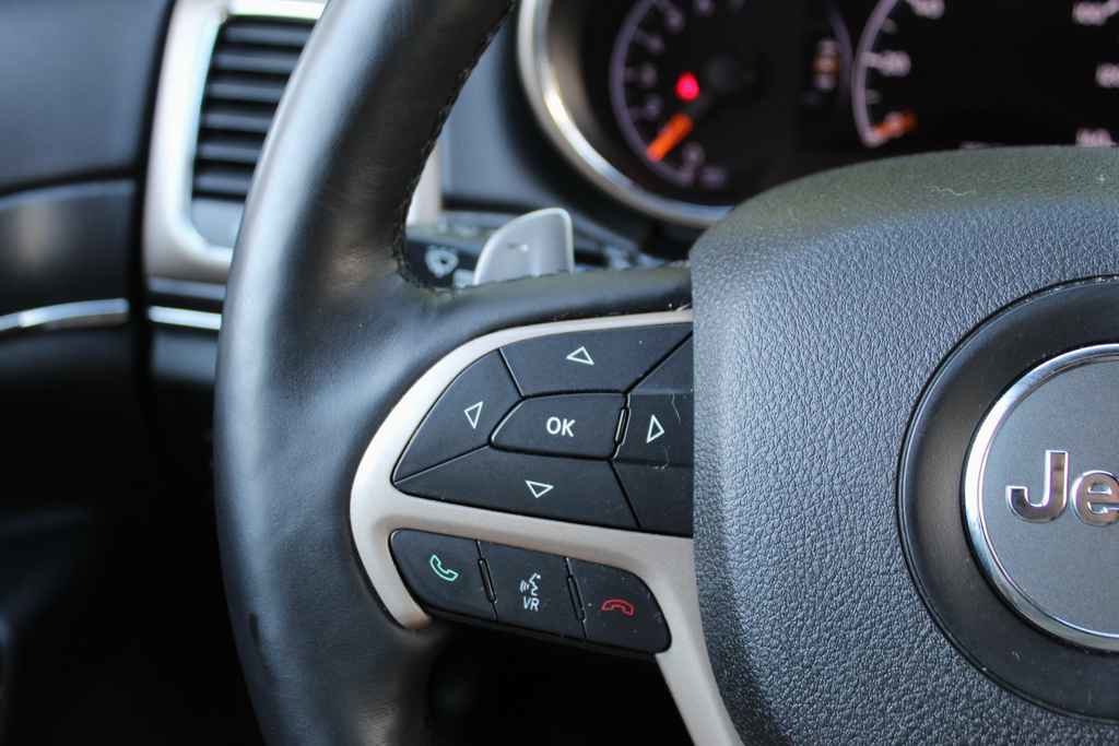 Used 2015 Jeep Grand Cherokee Limited AWD/4WD image 18