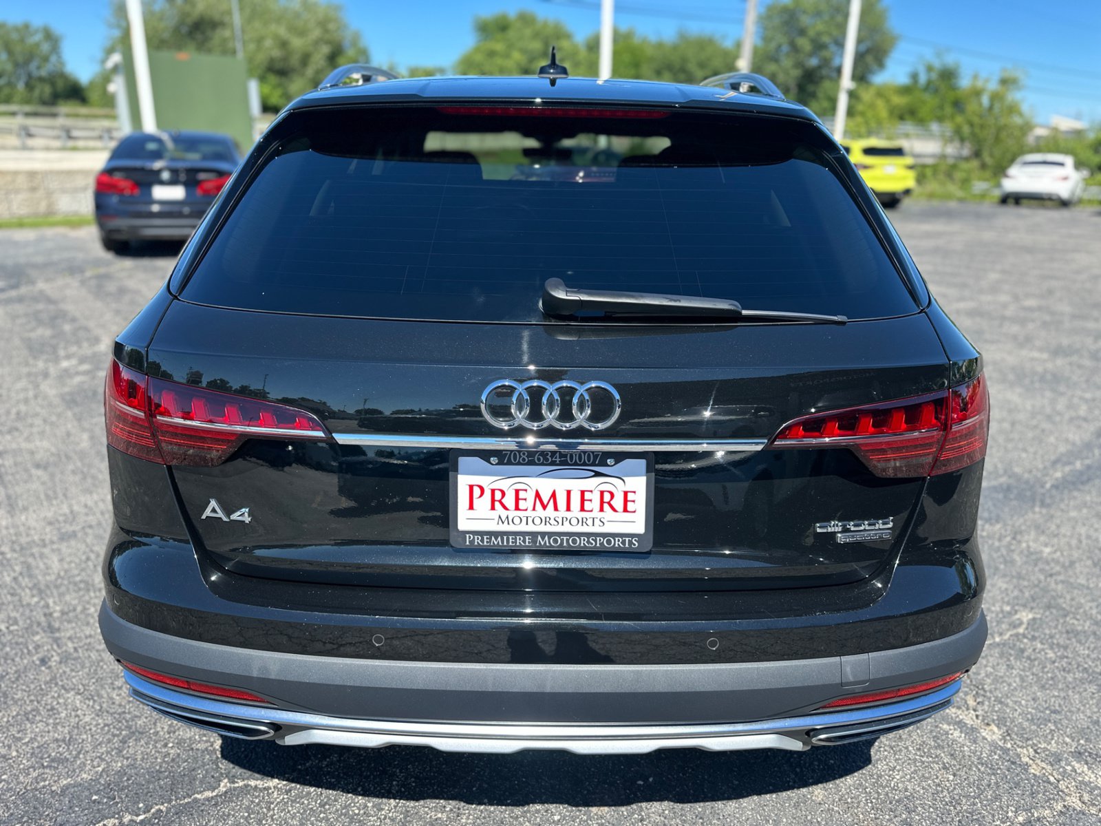 Used 2023 Audi A4 2.0T allroad Premium Plus AWD/4WD image 4