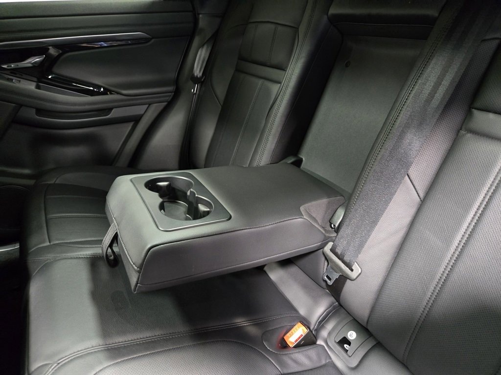 Used 2023 Land Rover Range Rover Evoque R-Dynamic SE image 35
