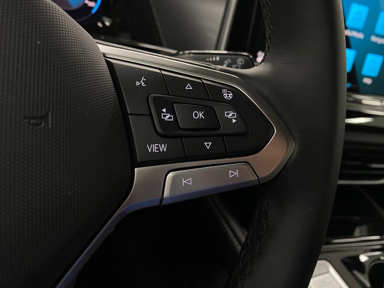 New 2026 Volkswagen Atlas Cross Sport SEL R-Line image 18
