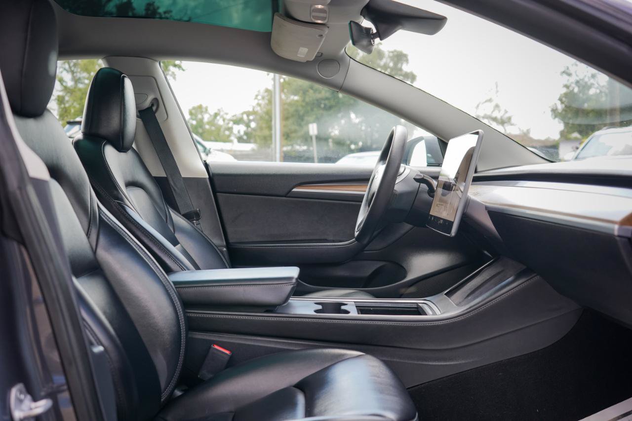 Used 2023 Tesla Model 3 Standard Range RWD image 6