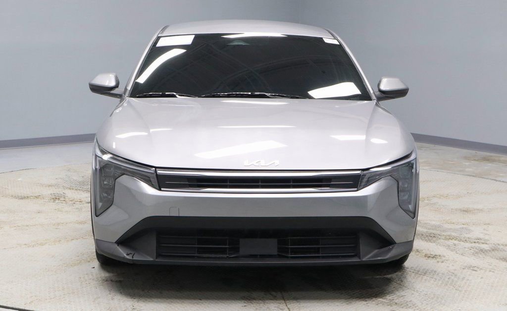 Used 2025 Kia K4 LXS image 5
