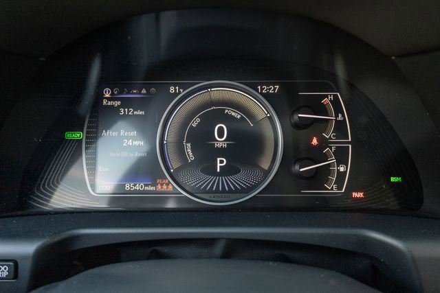 Used 2025 Lexus ES 300h 300h image 9