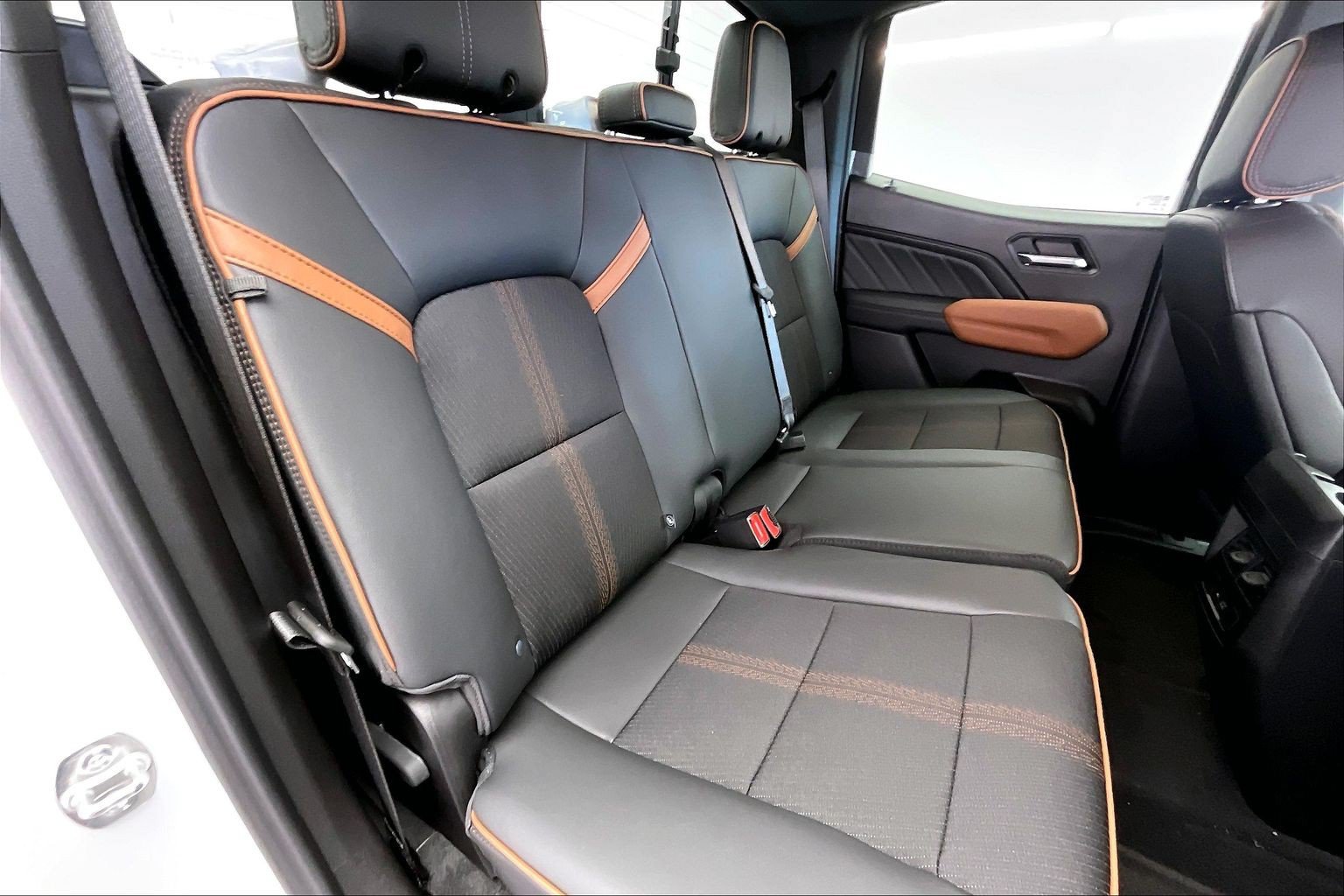 New 2026 GMC Canyon AT4 AWD/4WD image 10