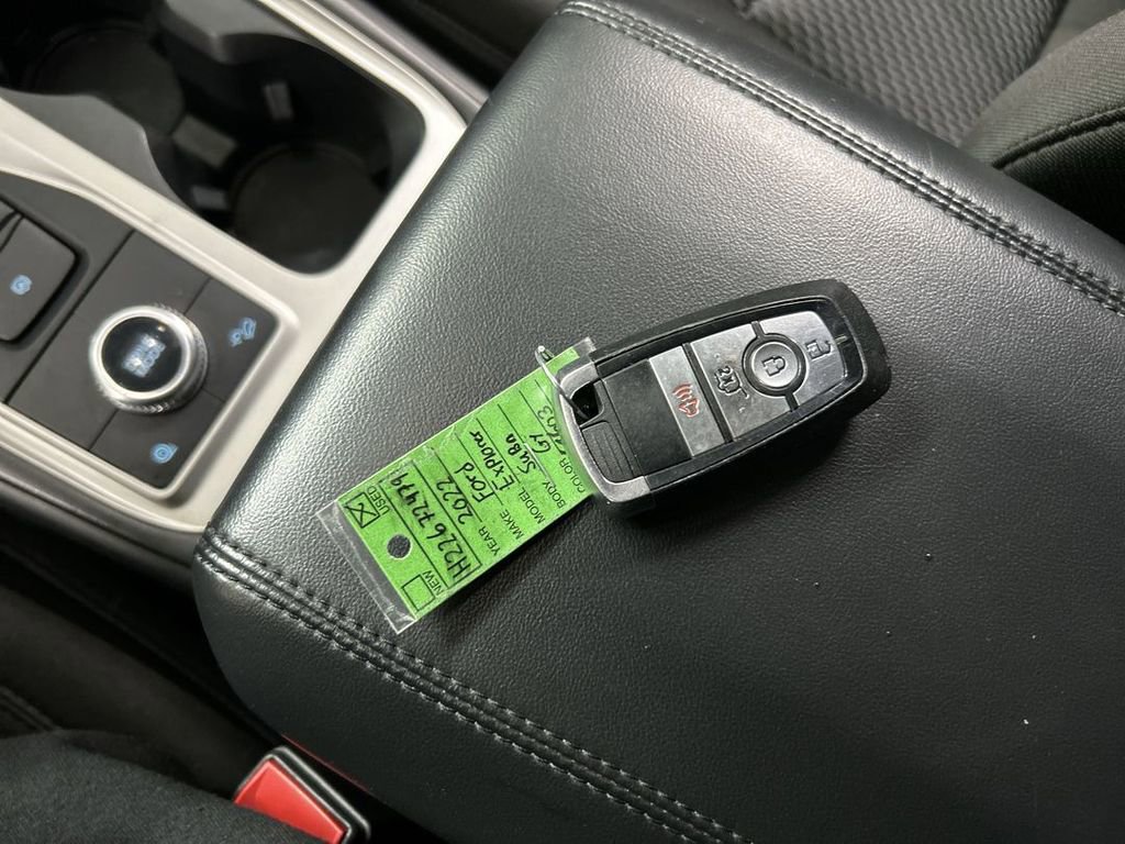 Used 2022 Ford Explorer XLT w/ Class IV Trailer Tow Package image 12