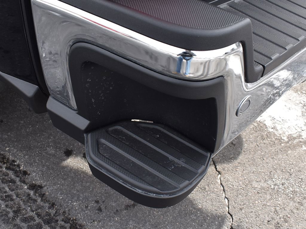 New 2026 Ford F250 Lariat w/ Chrome Package image 32