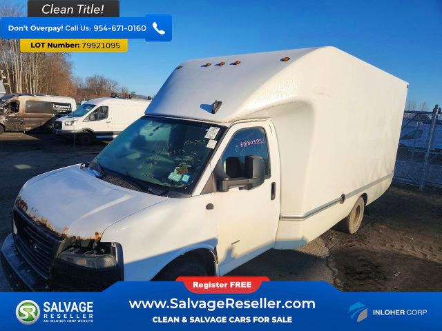 Used 2019 Chevrolet Express 3500 w/ Driver Convenience Package RWD image 3