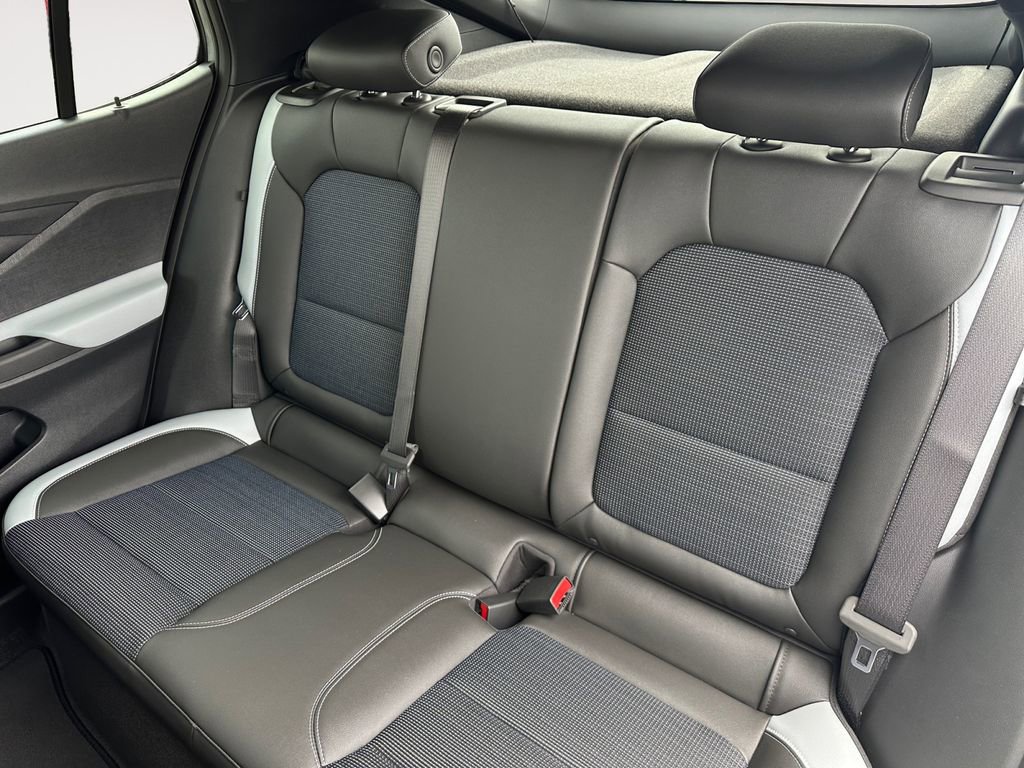 New 2026 Buick Envista Preferred image 13